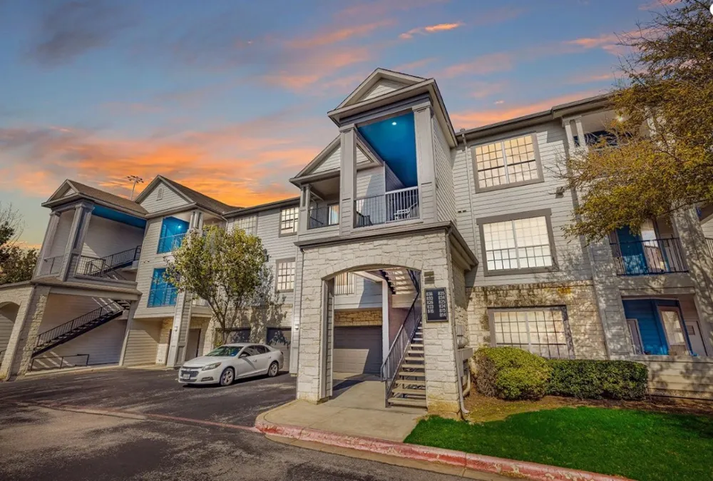 10505 S I-35 Frontage Road #1621