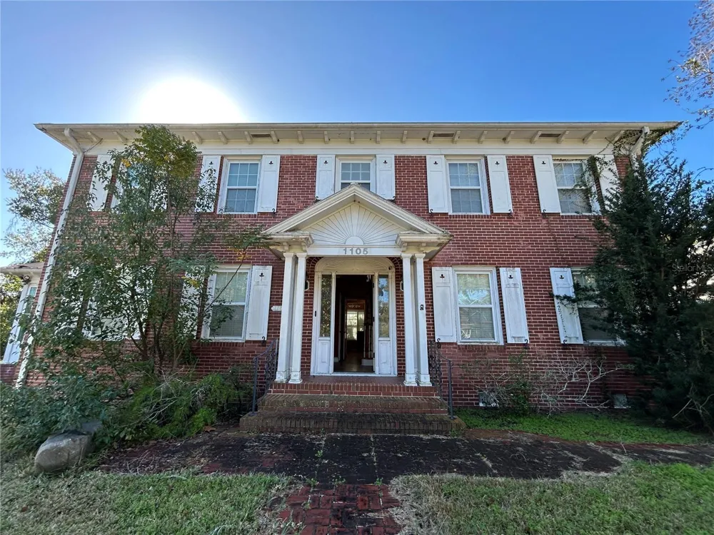 1105 HERNDON STREET Leesburg, FL 34748