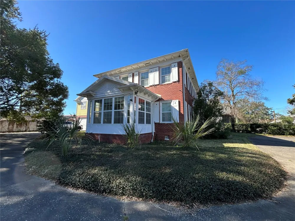 1105 HERNDON STREET Leesburg, FL 34748
