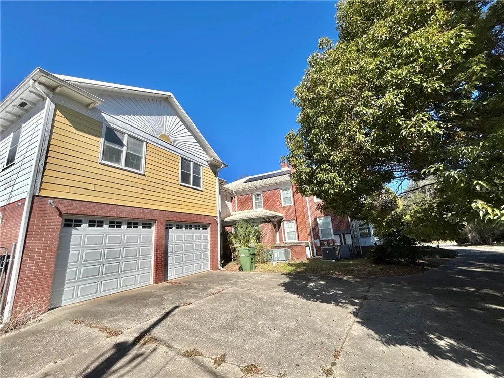 1105 HERNDON STREET Leesburg, FL 34748