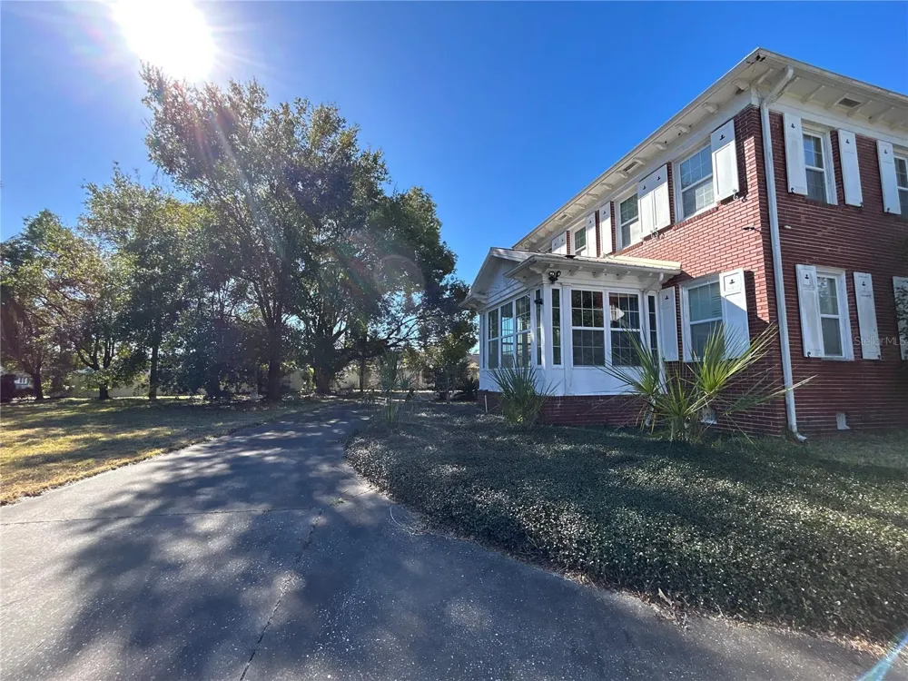 1105 HERNDON STREET Leesburg, FL 34748