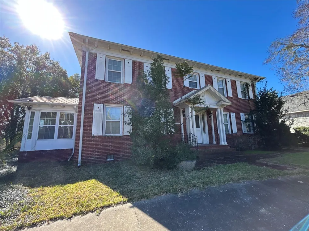 1105 HERNDON STREET Leesburg, FL 34748