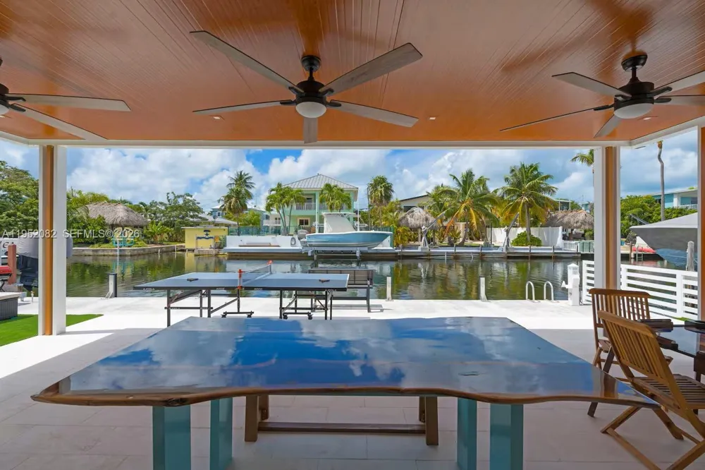 125 Gardenia St Plantation Key, FL 33070
