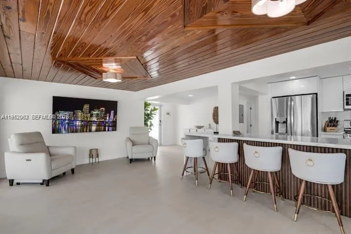 125 Gardenia St Plantation Key, FL 33070