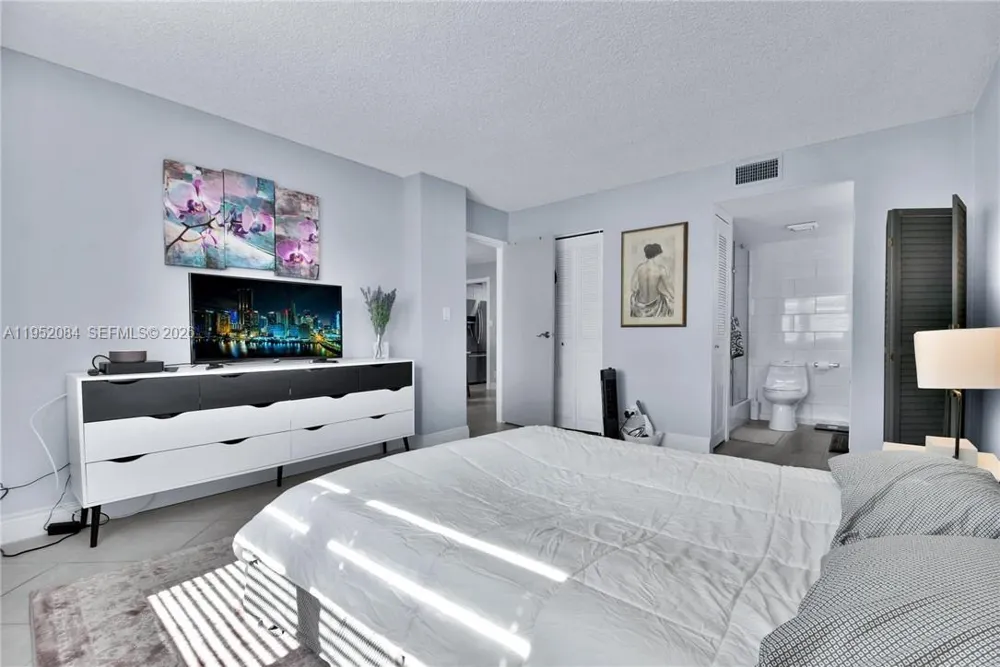 2999 NW 48th Ave #438 Lauderdale Lakes, FL 33313