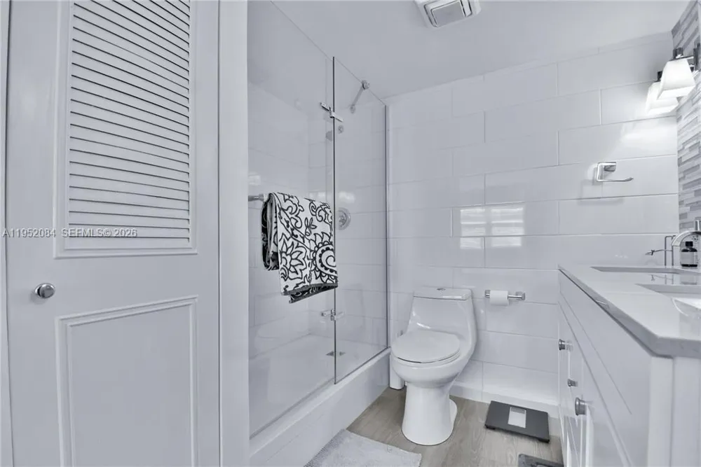 2999 NW 48th Ave #438 Lauderdale Lakes, FL 33313