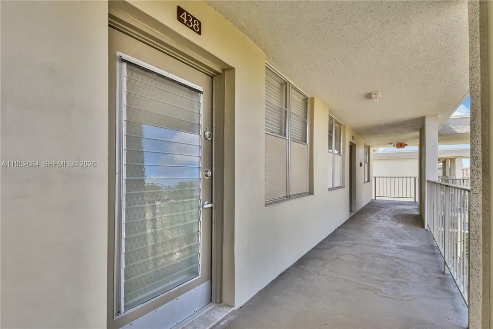 2999 NW 48th Ave #438 Lauderdale Lakes, FL 33313
