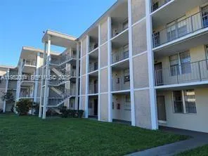 2999 NW 48th Ave #438 Lauderdale Lakes, FL 33313