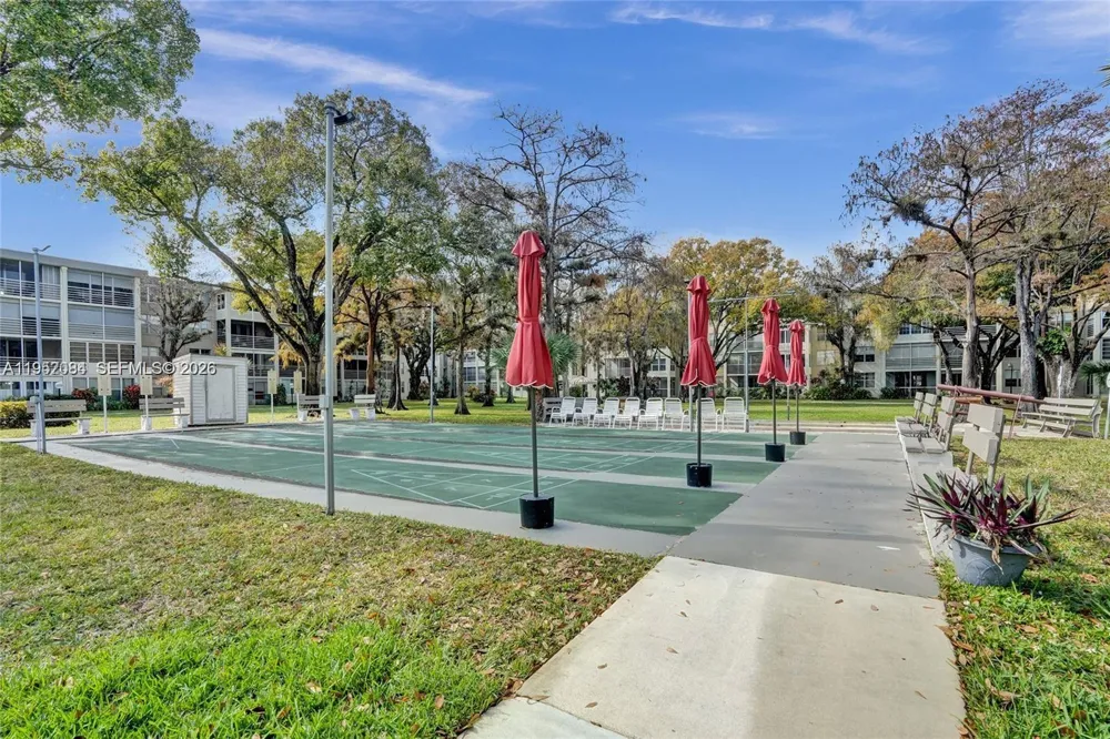 2999 NW 48th Ave #438 Lauderdale Lakes, FL 33313