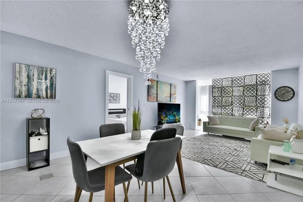 2999 NW 48th Ave #438 Lauderdale Lakes, FL 33313