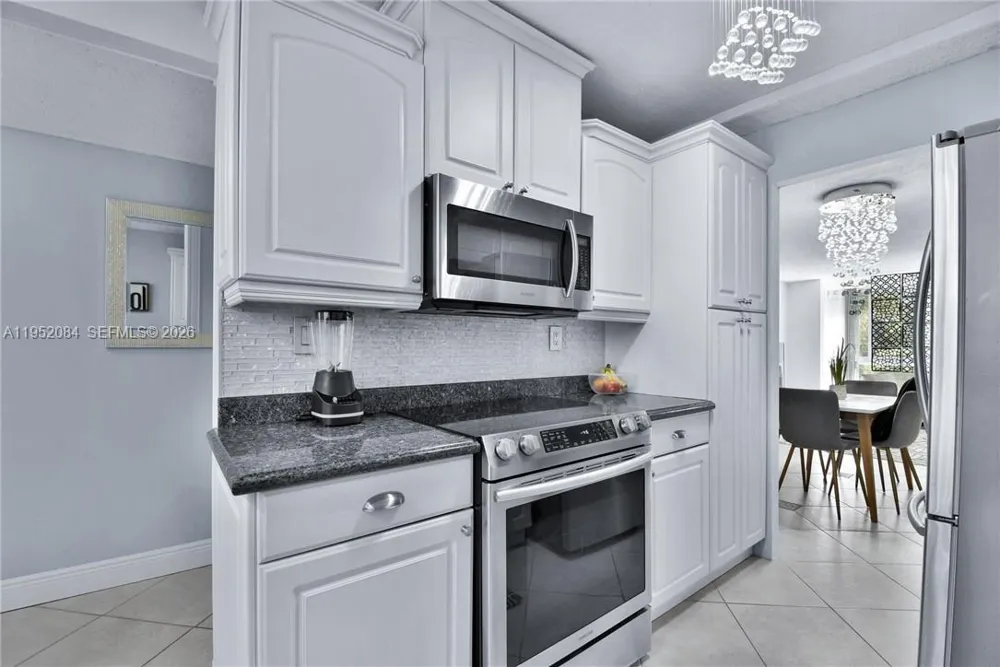 2999 NW 48th Ave #438 Lauderdale Lakes, FL 33313