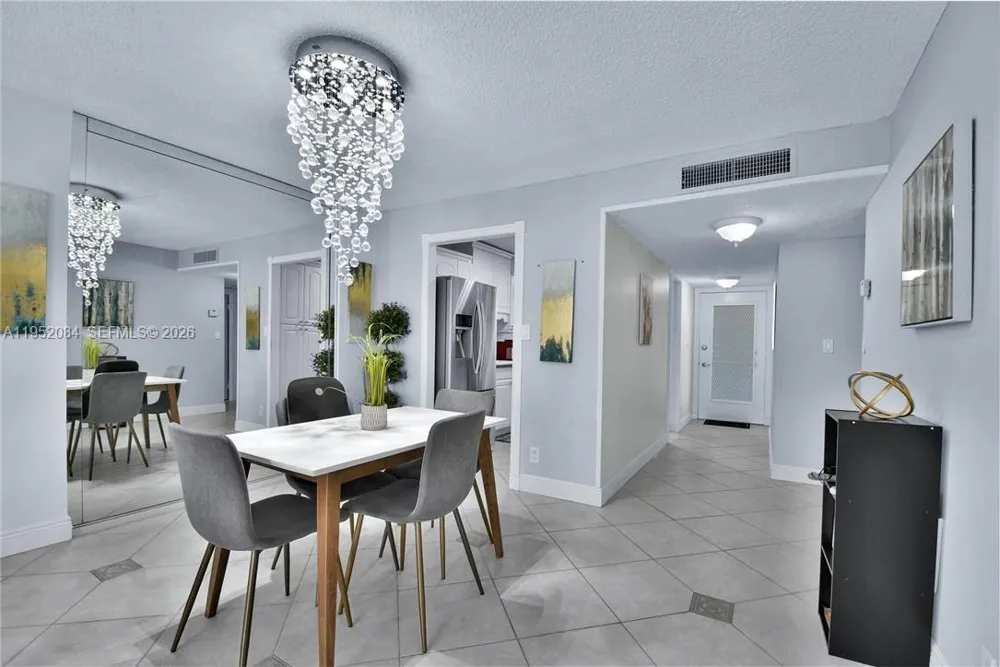 2999 NW 48th Ave #438 Lauderdale Lakes, FL 33313