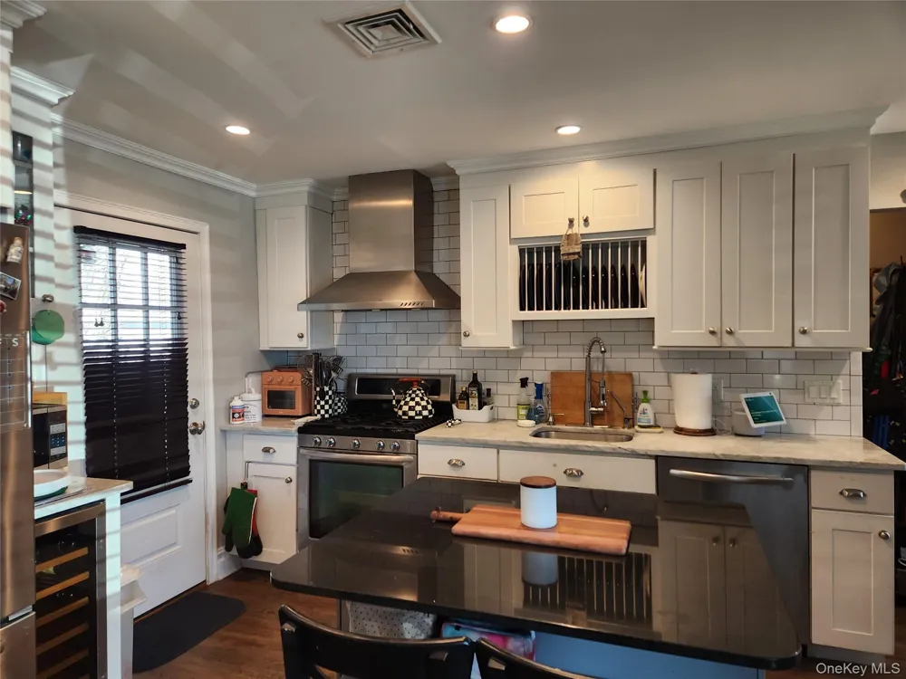 63 Kerrigan Street Long Beach, NY 11561