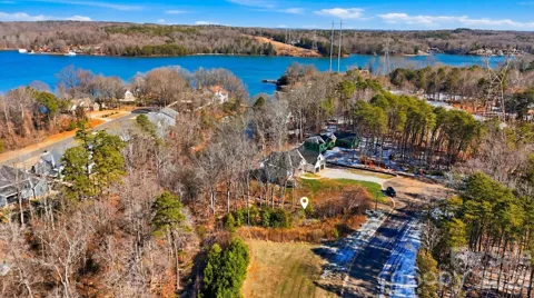 5155 Watersail Way