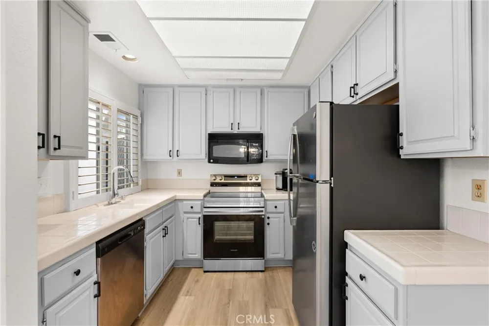 28135 Via Luis Laguna Niguel, CA 92677