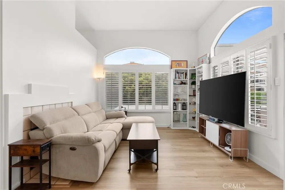 28135 Via Luis Laguna Niguel, CA 92677