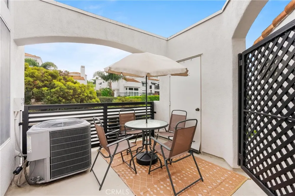 28135 Via Luis Laguna Niguel, CA 92677