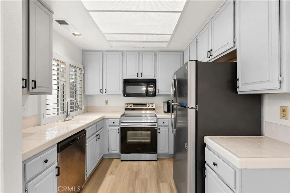 28135 Via Luis Laguna Niguel, CA 92677