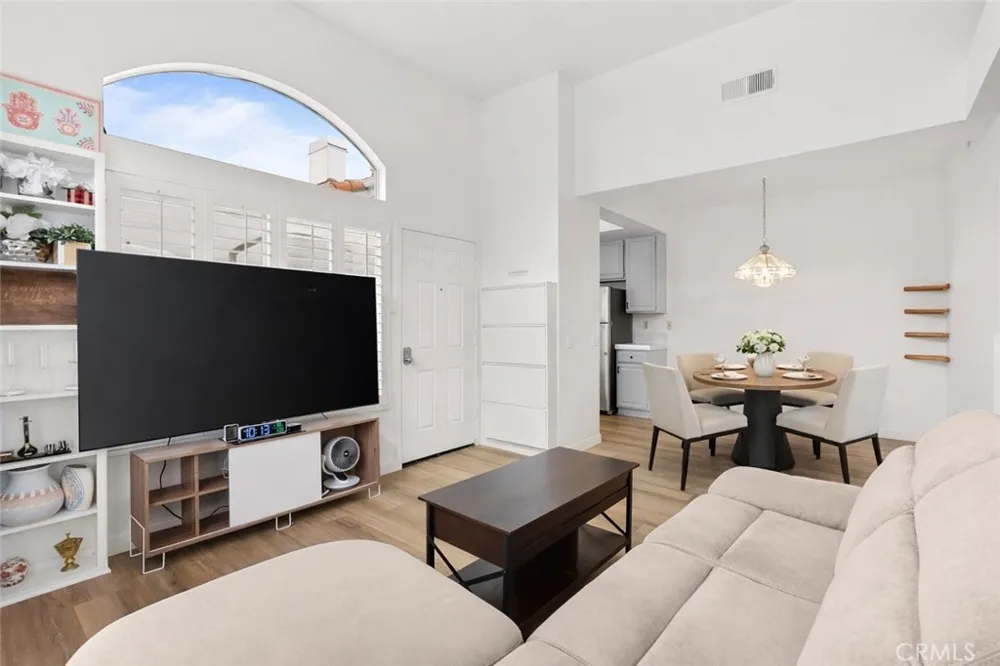 28135 Via Luis Laguna Niguel, CA 92677