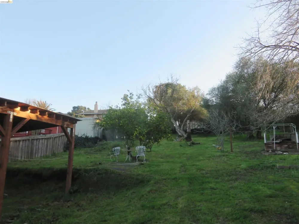1731 San Pablo Ave Pinole, CA 94564