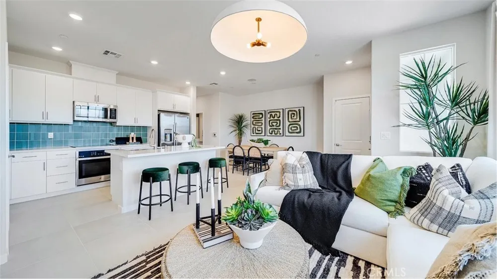 2673 Cloudview Privado