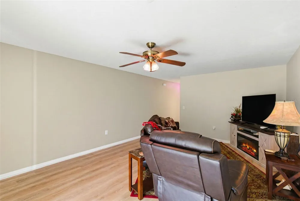 37548 DALIHA TERRACE Zephyrhills, FL 33542