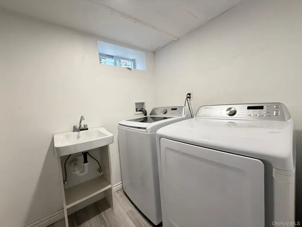 48-27 213th Street Bayside, NY 11364