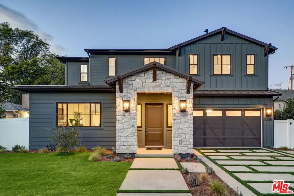 11729 Hartsook Street