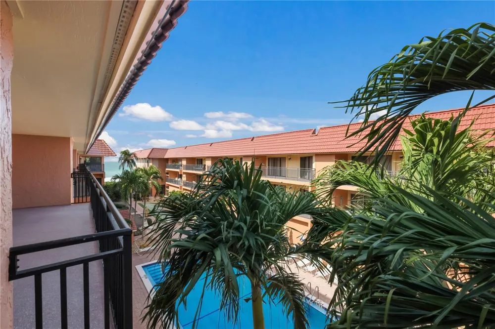 6006 GULF DRIVE #214 Holmes Beach, FL 34217