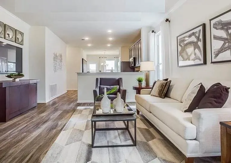 10473 Pineland Drive