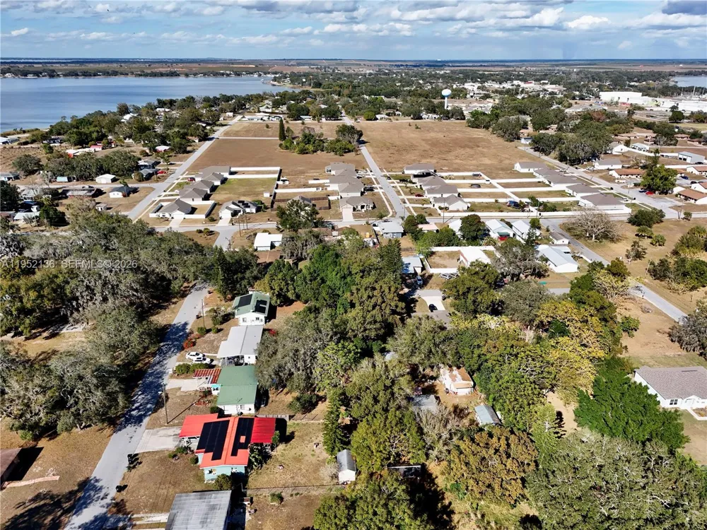 Florida Street Frostproof, FL 33843