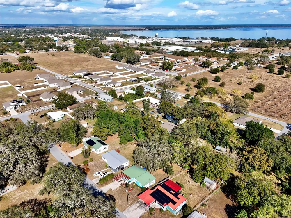 Florida Street Frostproof, FL 33843