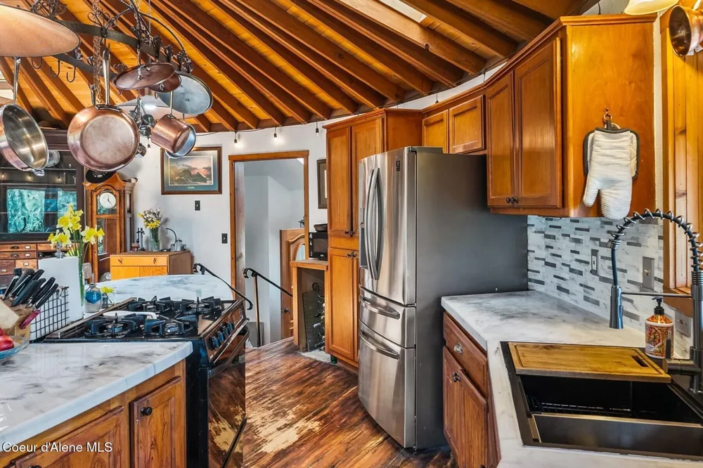 4057 Jewel Lake Road Sagle, ID 83860