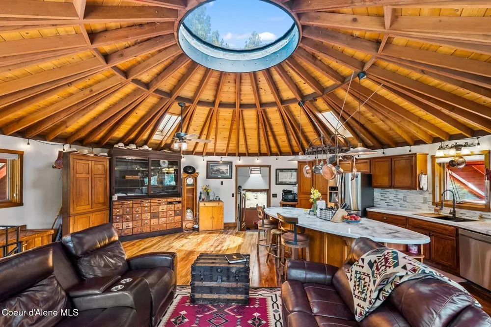 4057 Jewel Lake Road Sagle, ID 83860