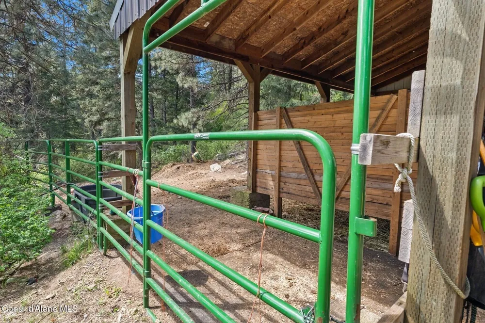 4057 Jewel Lake Road Sagle, ID 83860