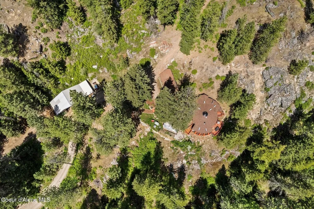 4057 Jewel Lake Road Sagle, ID 83860