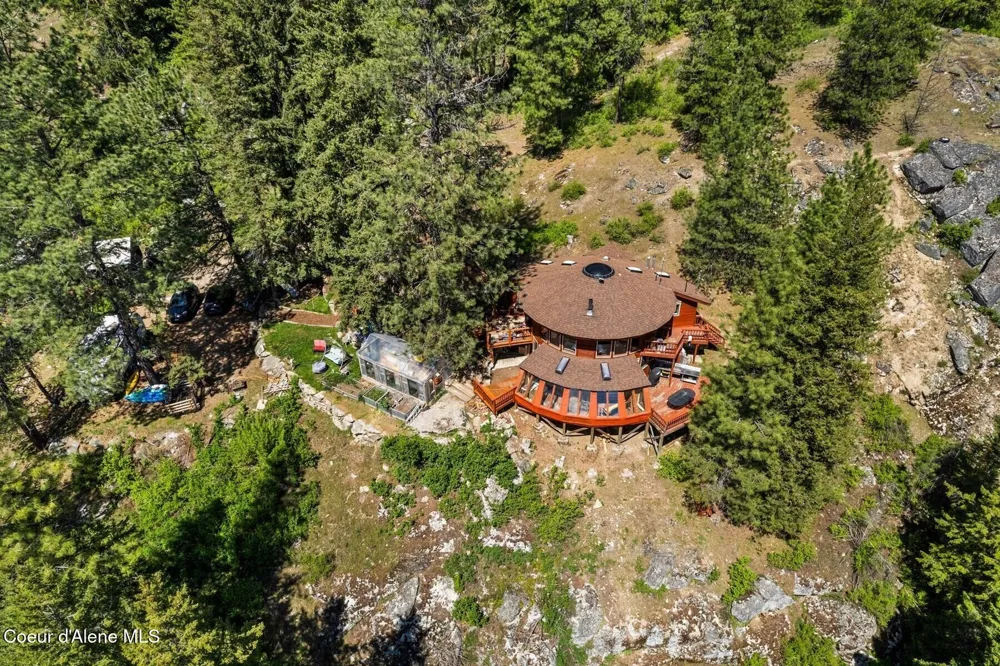 4057 Jewel Lake Road Sagle, ID 83860