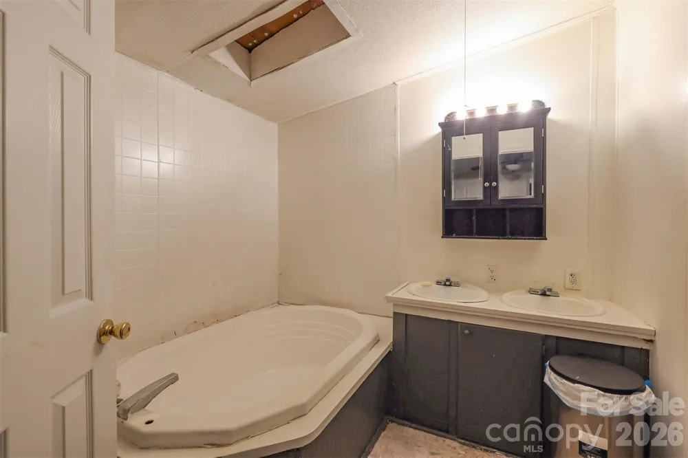 1224 Astoria Road Jamesville, NC 27846