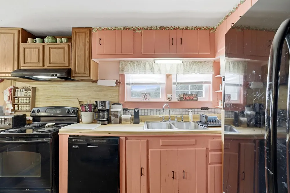Gooseberry Ln Franklin, NC 28734