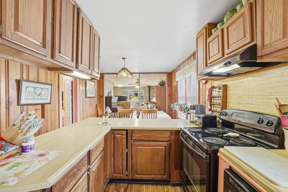 Gooseberry Ln Franklin, NC 28734