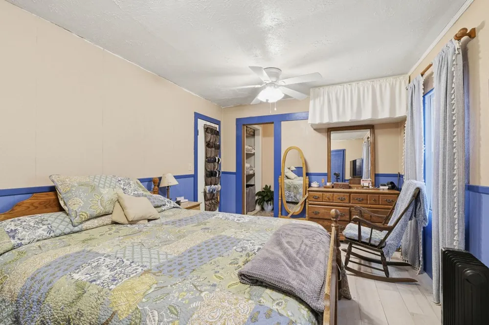 Gooseberry Ln Franklin, NC 28734