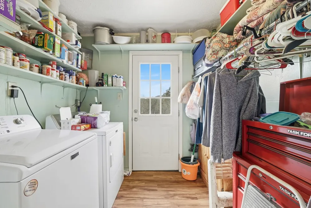 Gooseberry Ln Franklin, NC 28734