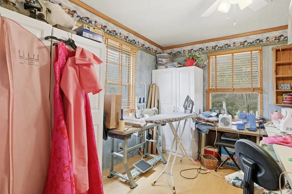 Gooseberry Ln Franklin, NC 28734