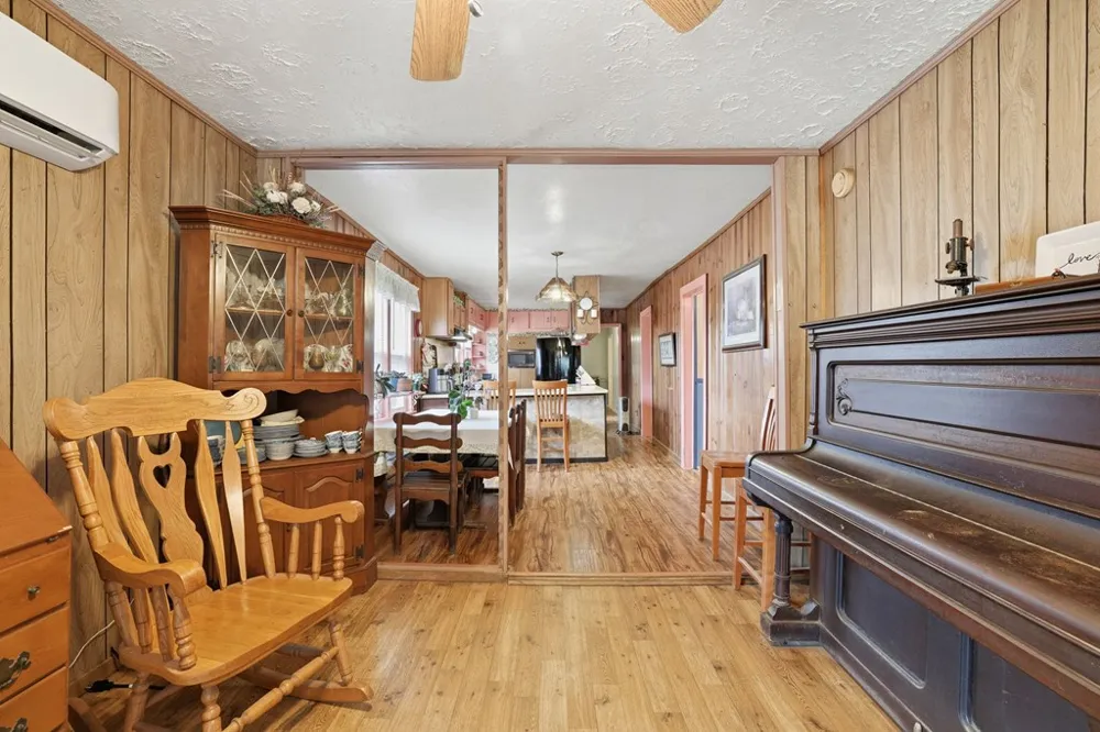 Gooseberry Ln Franklin, NC 28734
