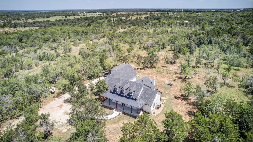 142 Anderson Drive Red Rock, TX 78662
