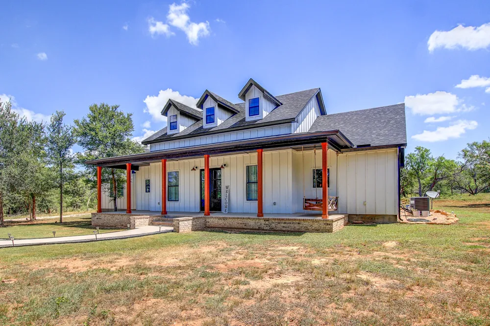 142 Anderson Drive Red Rock, TX 78662