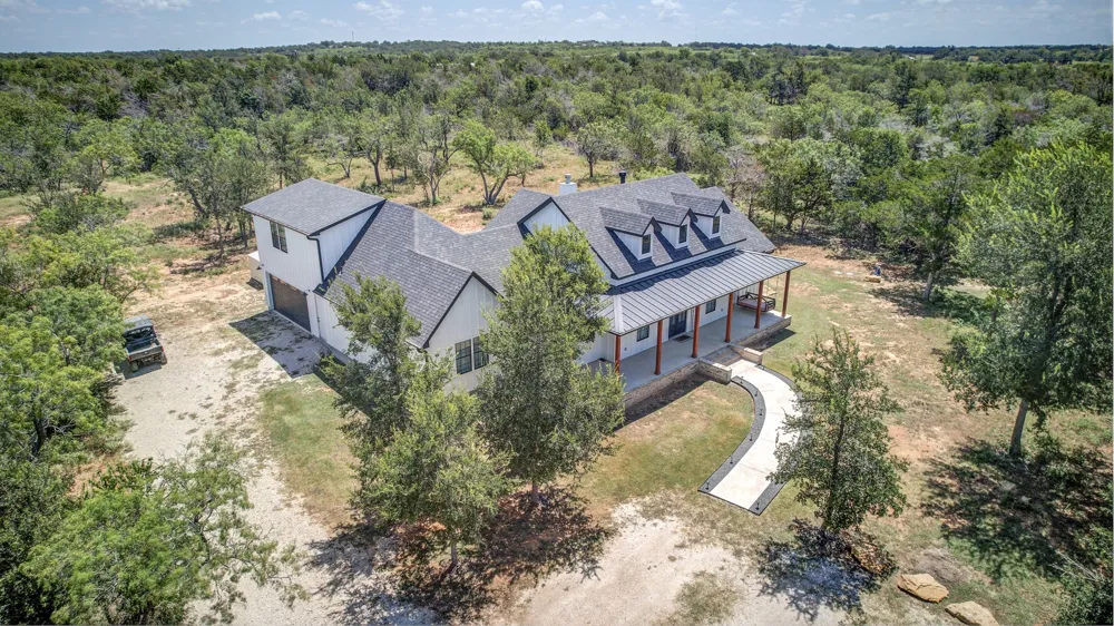 142 Anderson Drive Red Rock, TX 78662