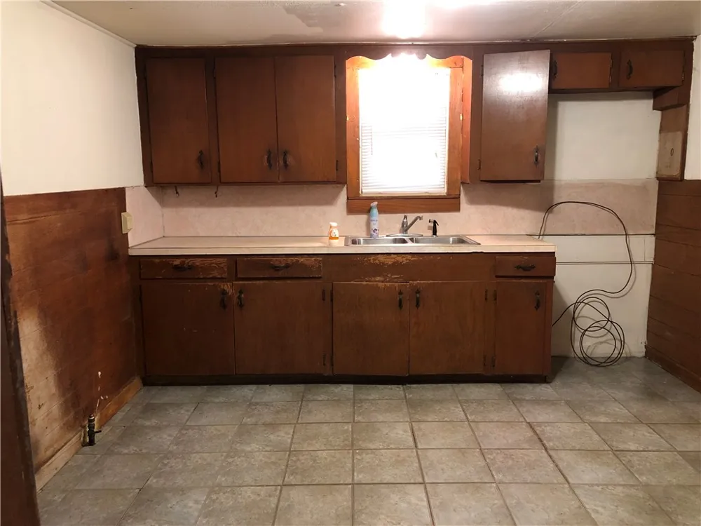 526 Dolores Street Taft, TX 78390