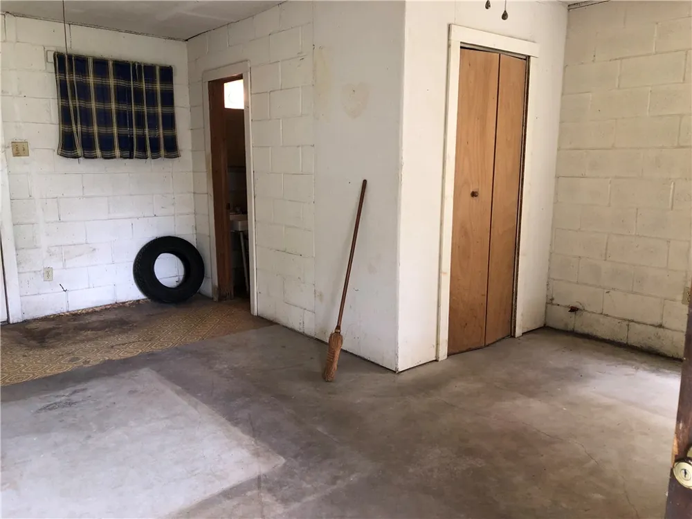526 Dolores Street Taft, TX 78390