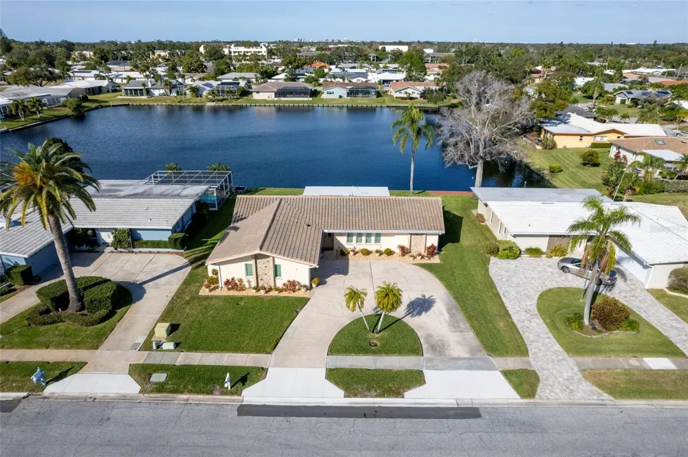 13797 PINECREST DRIVE Largo, FL 33774